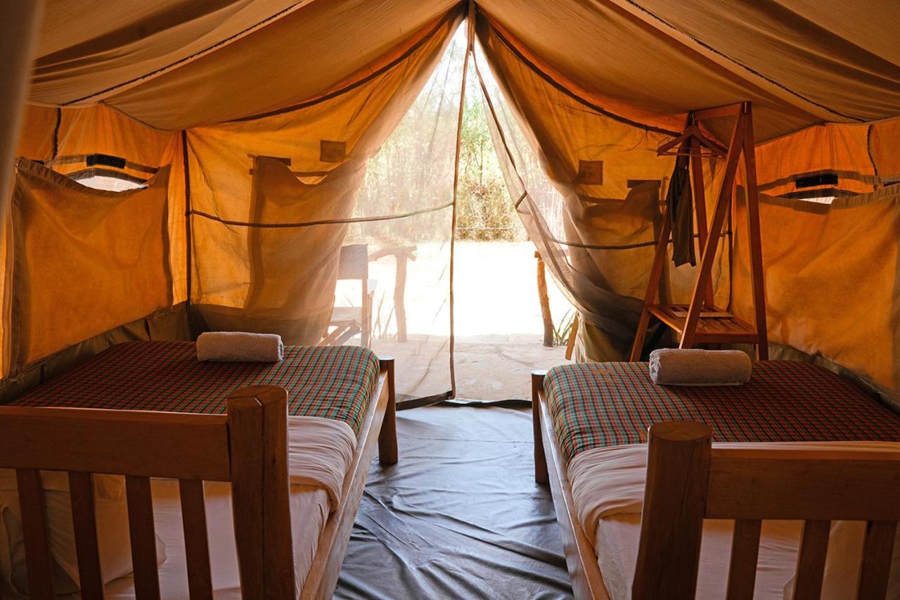 Bed and Breakfast Kara-Tunga Safari Camp Moroto Exterior foto